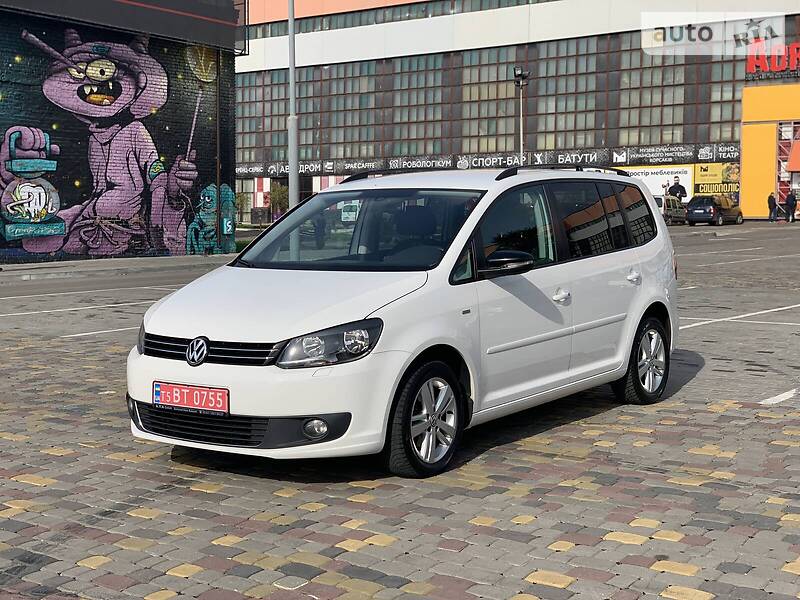 Універсал Volkswagen Touran 2012 в Луцьку