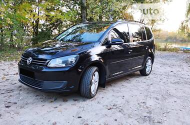 Volkswagen Touran 2011