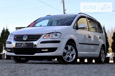 Минивэн Volkswagen Touran 2009 в Дрогобыче