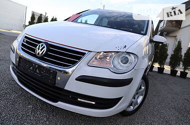 Минивэн Volkswagen Touran 2009 в Дрогобыче