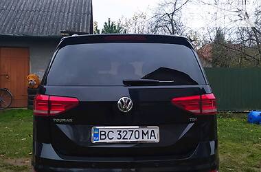 Микровэн Volkswagen Touran 2016 в Стрые