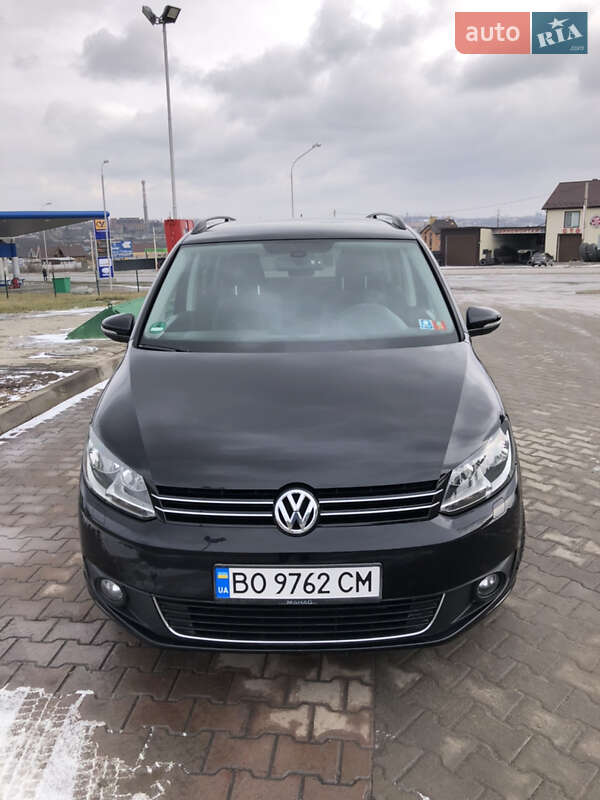 Минивэн Volkswagen Touran 2010 в Каменец-Подольском