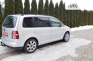 Минивэн Volkswagen Touran 2008 в Львове