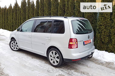 Минивэн Volkswagen Touran 2008 в Львове