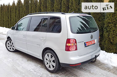 Минивэн Volkswagen Touran 2008 в Львове