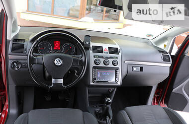 Мінівен Volkswagen Touran 2010 в Трускавці