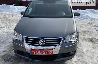 Минивэн Volkswagen Touran 2009 в Житомире