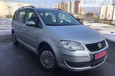 Минивэн Volkswagen Touran 2010 в Ковеле