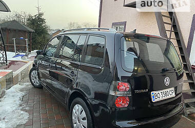 Мінівен Volkswagen Touran 2007 в Тернополі