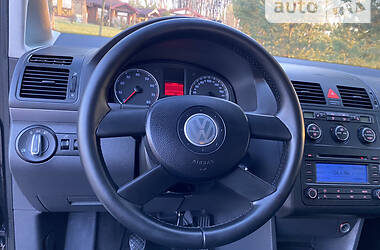 Минивэн Volkswagen Touran 2005 в Дрогобыче