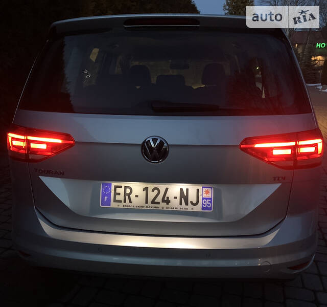 Мінівен Volkswagen Touran 2017 в Луцьку
