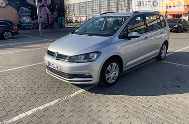 Мінівен Volkswagen Touran 2017 в Луцьку