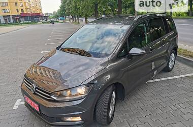 Минивэн Volkswagen Touran 2016 в Луцке