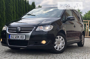 Минивэн Volkswagen Touran 2010 в Самборе