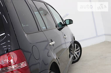 Минивэн Volkswagen Touran 2008 в Трускавце