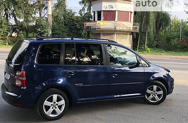 Универсал Volkswagen Touran 2008 в Самборе