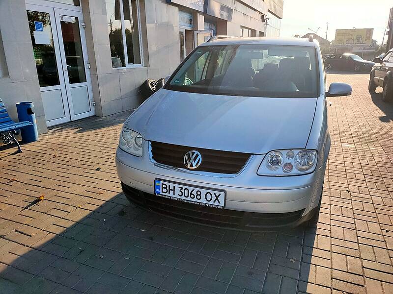 Минивэн Volkswagen Touran 2004 в Одессе