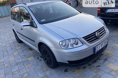 Минивэн Volkswagen Touran 2004 в Городке