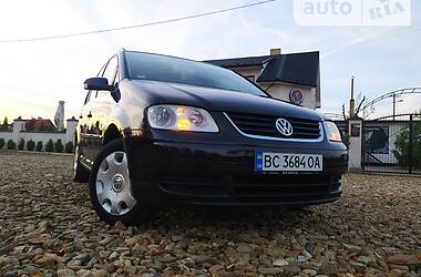 Минивэн Volkswagen Touran 2004 в Самборе