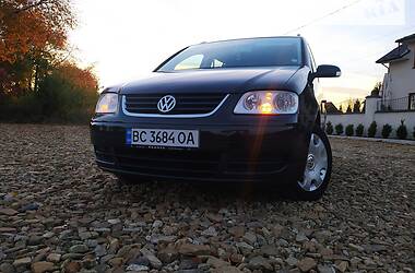 Минивэн Volkswagen Touran 2004 в Самборе