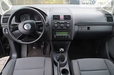 Минивэн Volkswagen Touran 2004 в Львове