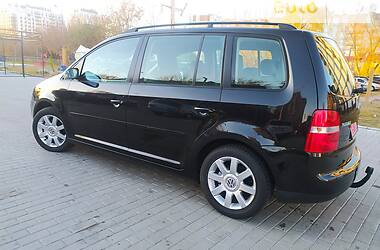 Минивэн Volkswagen Touran 2004 в Львове