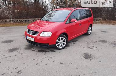 Минивэн Volkswagen Touran 2006 в Бучаче