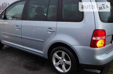 Минивэн Volkswagen Touran 2006 в Луцке