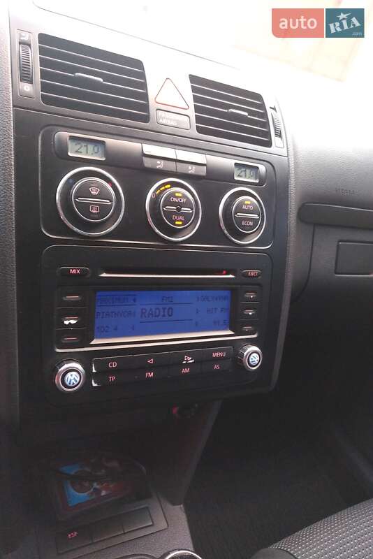 Мінівен Volkswagen Touran 2006 в Луцьку