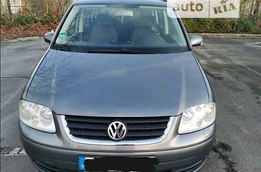 Минивэн Volkswagen Touran 2004 в Чечельнике