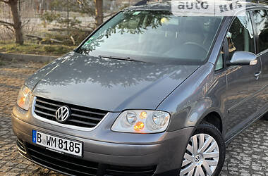 Универсал Volkswagen Touran 2003 в Самборе