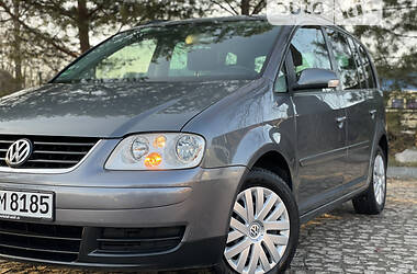 Универсал Volkswagen Touran 2003 в Самборе