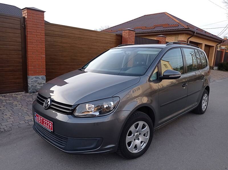 Минивэн Volkswagen Touran 2011 в Кропивницком