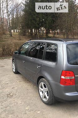 Мінівен Volkswagen Touran 2005 в Тернополі