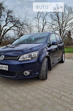 Хэтчбек Volkswagen Touran 2012 в Косове