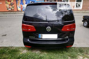 Минивэн Volkswagen Touran 2012 в Мариуполе