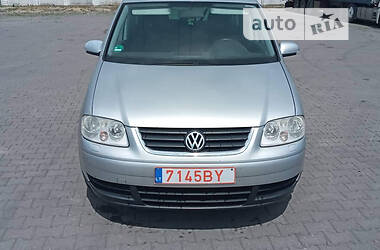 Мінівен Volkswagen Touran 2004 в Чернівцях