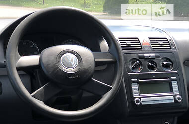 Универсал Volkswagen Touran 2004 в Дубно