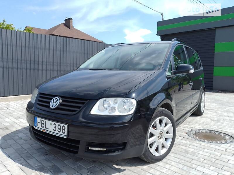 Минивэн Volkswagen Touran 2004 в Житомире