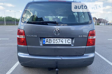 Мінівен Volkswagen Touran 2006 в Києві