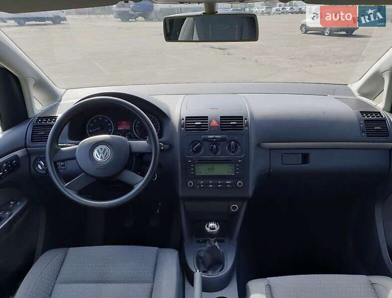 Мінівен Volkswagen Touran 2003 в Києві фото 7 Мінівен Volkswagen Touran 2003 в Києві