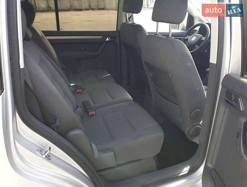 Мінівен Volkswagen Touran 2003 в Києві фото 13 Мінівен Volkswagen Touran 2003 в Києві