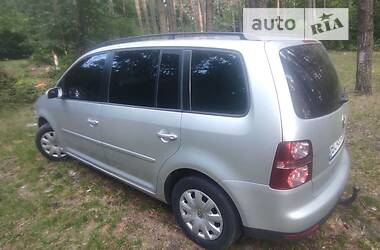 Минивэн Volkswagen Touran 2007 в Золочеве