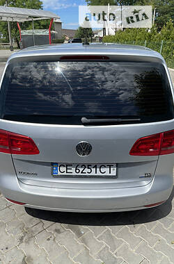 Минивэн Volkswagen Touran 2011 в Черновцах