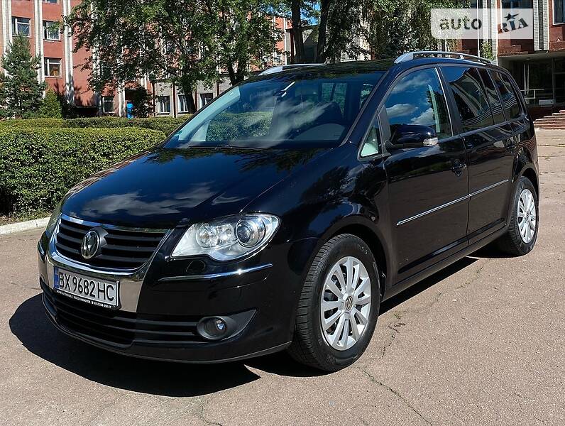 Минивэн Volkswagen Touran 2007 в Чернигове