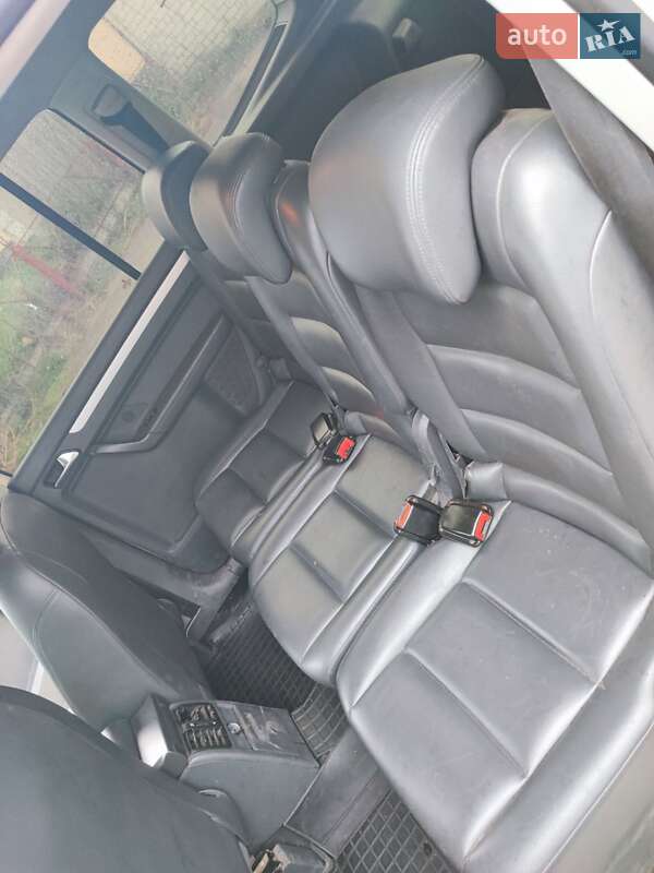 Микровэн Volkswagen Touran 2011 в Черкассах