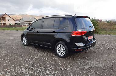 Минивэн Volkswagen Touran 2015 в Ужгороде