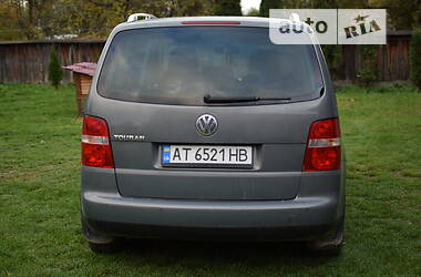Минивэн Volkswagen Touran 2005 в Косове