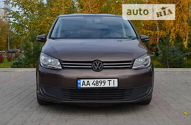 Минивэн Volkswagen Touran 2014 в Киеве