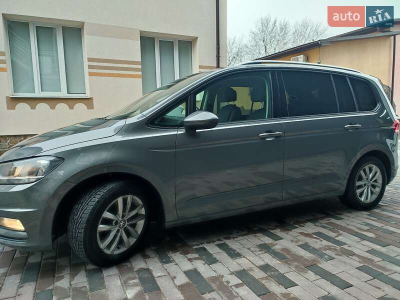 Мікровен Volkswagen Touran 2015 в Львові